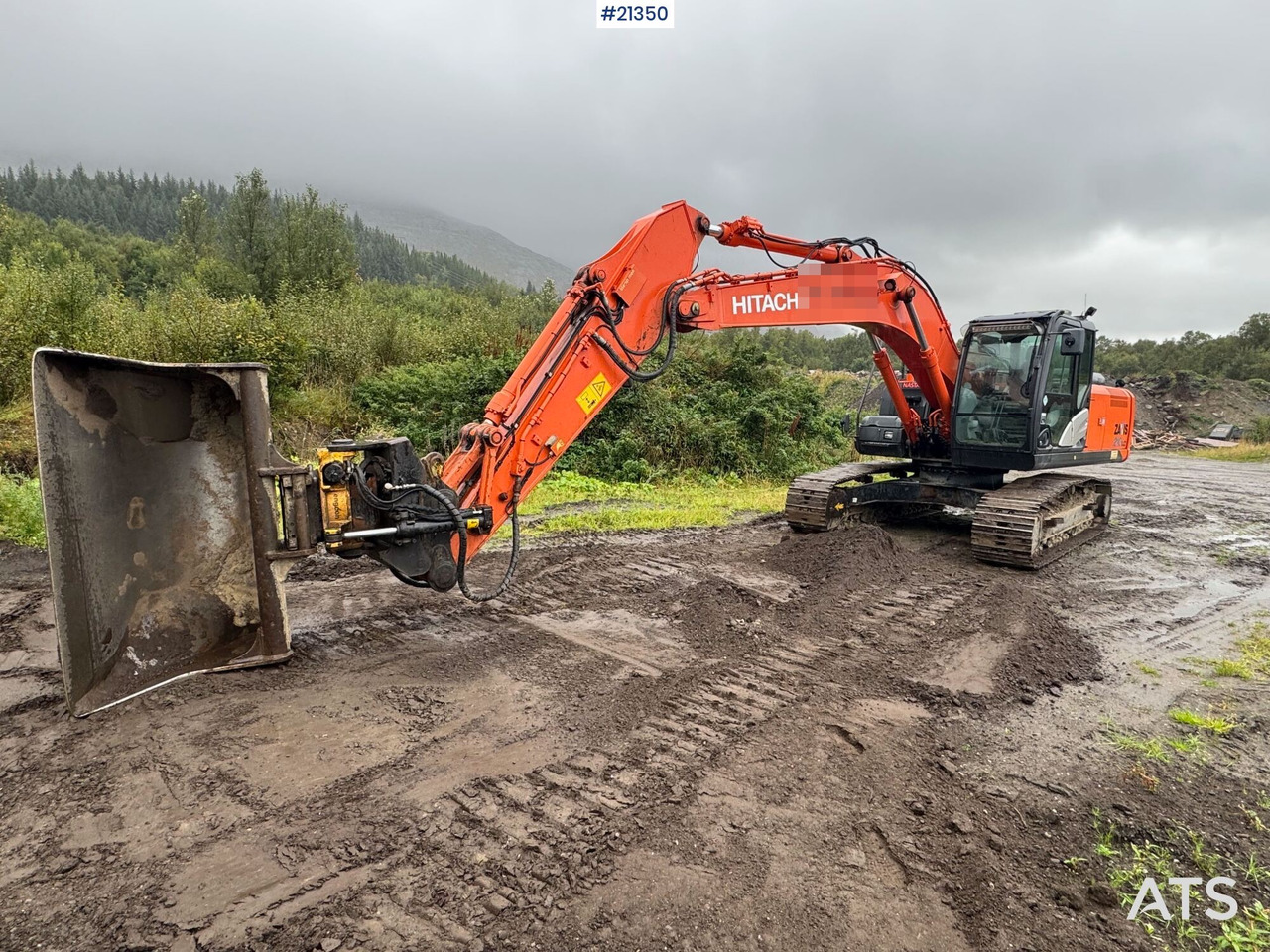 Hitachi ZX210LC - Bager: slika Hitachi ZX210LC - Bager Hitachi ZX210LC - Bager: slika Hitachi ZX210LC - Bager