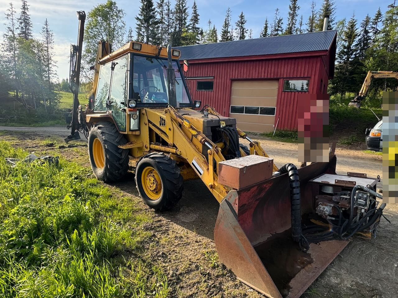 Jcb Traktorgraver - Rovokopač-utovarivač: slika Jcb Traktorgraver - Rovokopač-utovarivač Jcb Traktorgraver - Rovokopač-utovarivač: slika Jcb Traktorgraver - Rovokopač-utovarivač