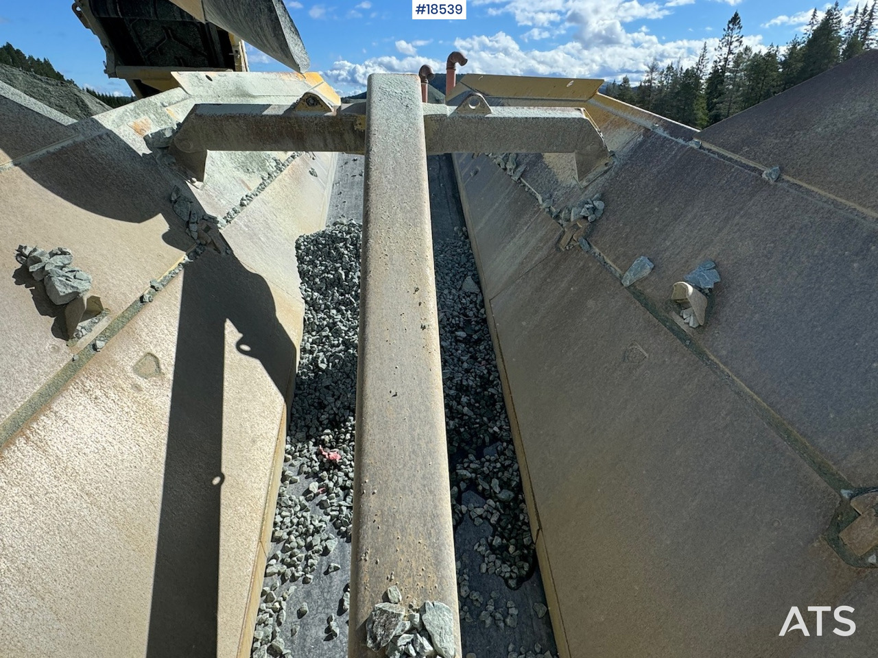 Konusna drobilica Keestrack H4E: slika Konusna drobilica Keestrack H4E Konusna drobilica Keestrack H4E: slika Konusna drobilica Keestrack H4E