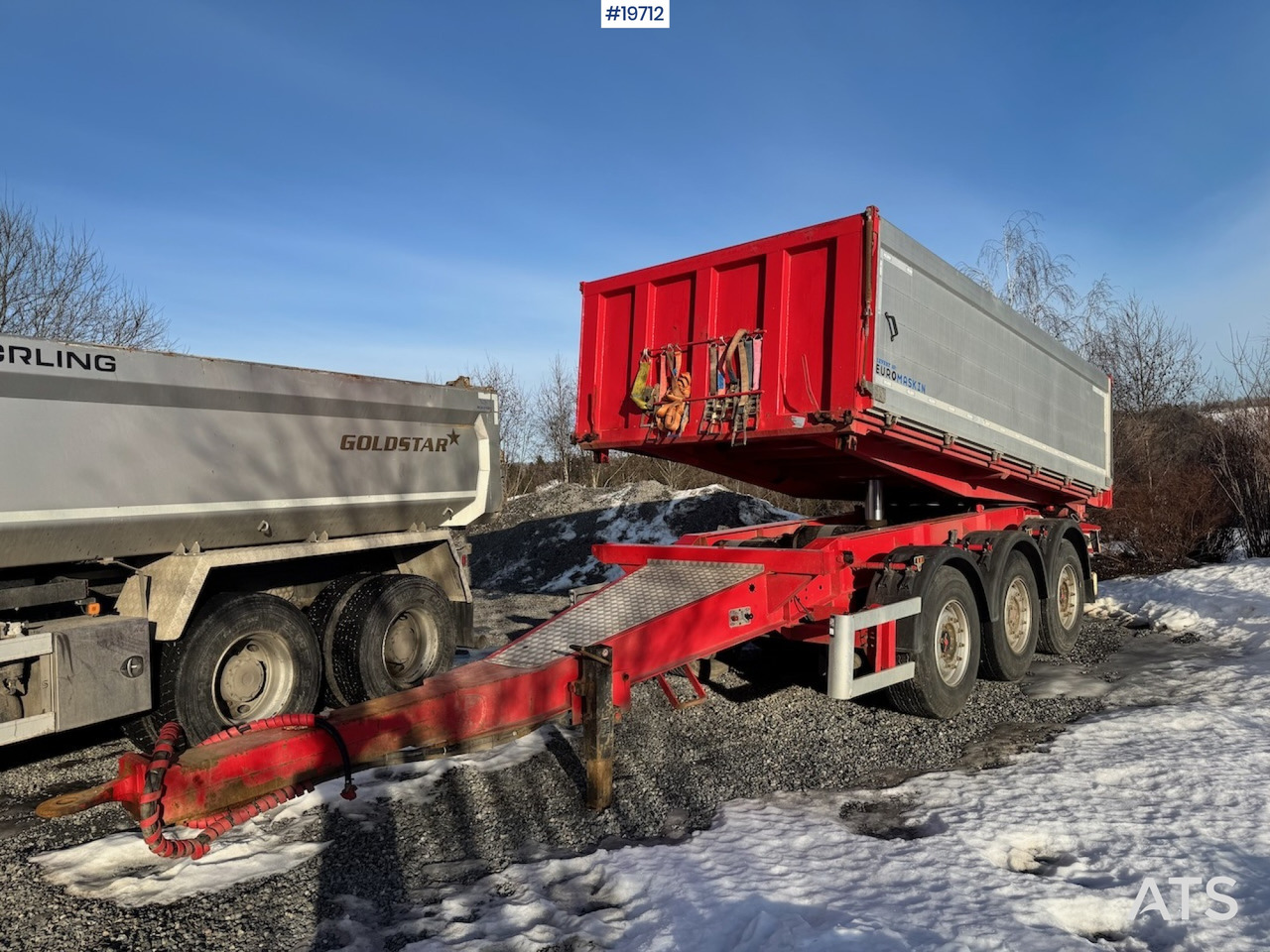Kel-berg Trippelkjerre - Kiper prikolica: slika Kel-berg Trippelkjerre - Kiper prikolica Kel-berg Trippelkjerre - Kiper prikolica: slika Kel-berg Trippelkjerre - Kiper prikolica