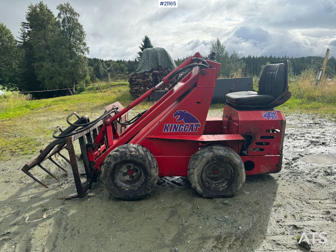 Kingcat KC500 - Zglobni utovarivač: slika Kingcat KC500 - Zglobni utovarivač Kingcat KC500 - Zglobni utovarivač: slika Kingcat KC500 - Zglobni utovarivač
