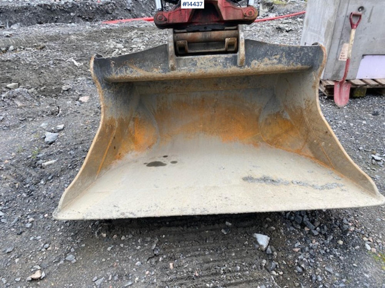 Bager Komatsu PC228USLC-10: slika Bager Komatsu PC228USLC-10