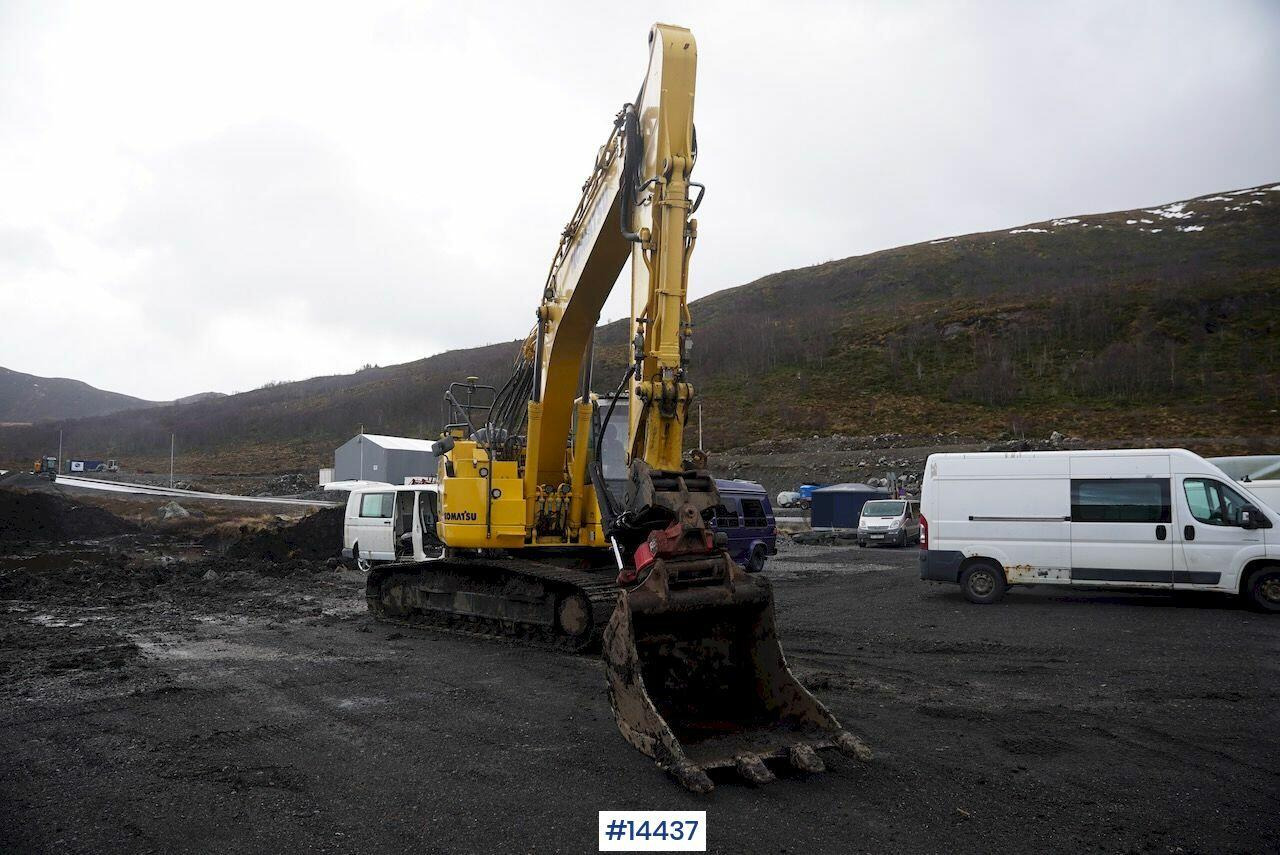 Bager Komatsu PC228USLC-10: slika Bager Komatsu PC228USLC-10