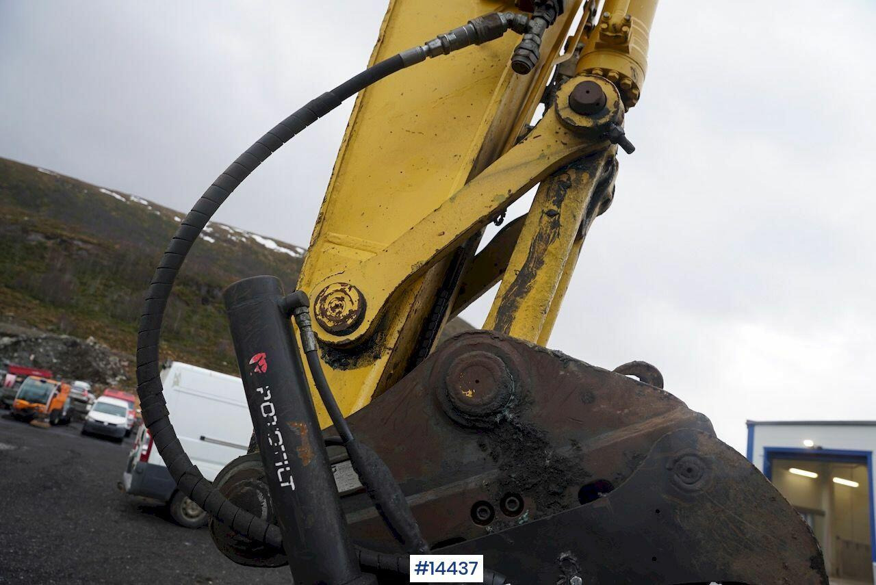 Bager Komatsu PC228USLC-10: slika Bager Komatsu PC228USLC-10
