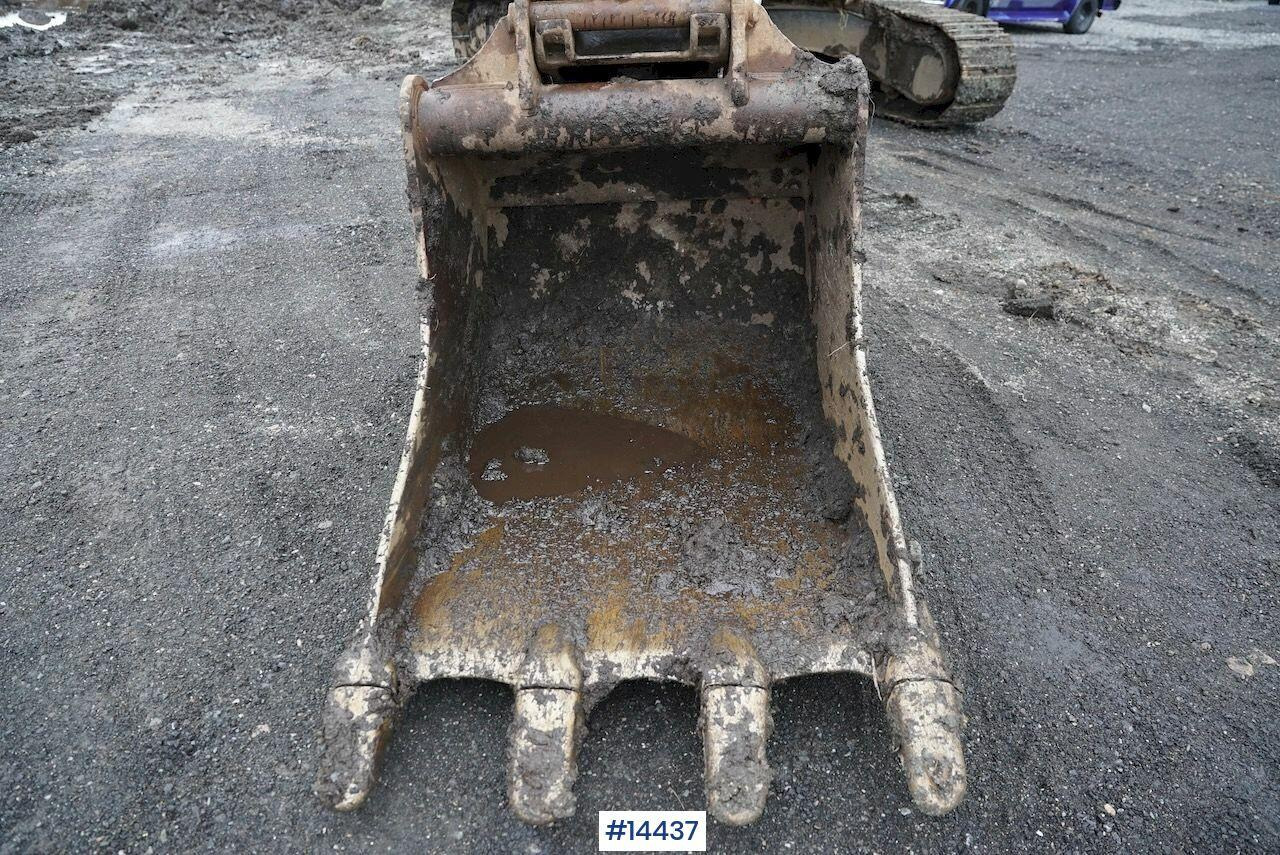Bager Komatsu PC228USLC-10: slika Bager Komatsu PC228USLC-10