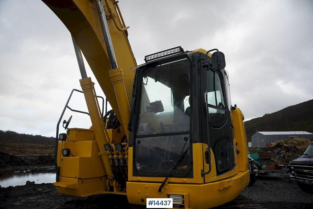 Bager Komatsu PC228USLC-10: slika Bager Komatsu PC228USLC-10