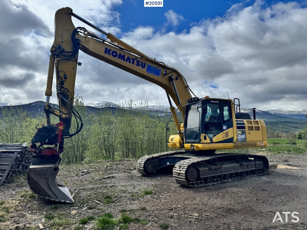 Komatsu PC240LC-10 - Bager: slika Komatsu PC240LC-10 - Bager Komatsu PC240LC-10 - Bager: slika Komatsu PC240LC-10 - Bager