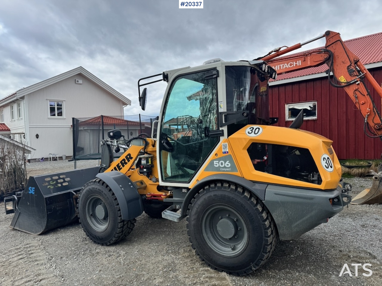 Liebherr L506C - Utovarivač na kotačima: slika Liebherr L506C - Utovarivač na kotačima Liebherr L506C - Utovarivač na kotačima: slika Liebherr L506C - Utovarivač na kotačima
