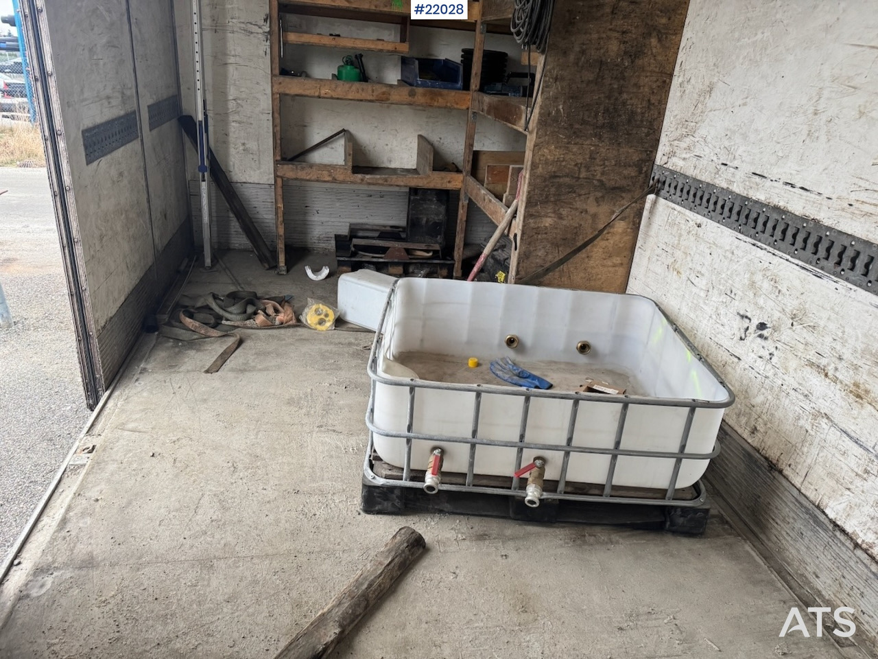 Kamion sandučar MAN 2008 MAN TGL 12.210 4x2 Skapbil m/ full sideåpning: slika Kamion sandučar MAN 2008 MAN TGL 12.210 4x2 Skapbil m/ full sideåpning