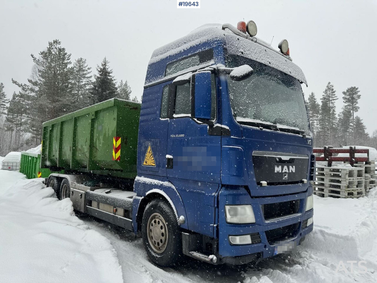 MAN TGX 33.680 - Kamion s kukastom dizalicom: slika MAN TGX 33.680 - Kamion s kukastom dizalicom MAN TGX 33.680 - Kamion s kukastom dizalicom: slika MAN TGX 33.680 - Kamion s kukastom dizalicom