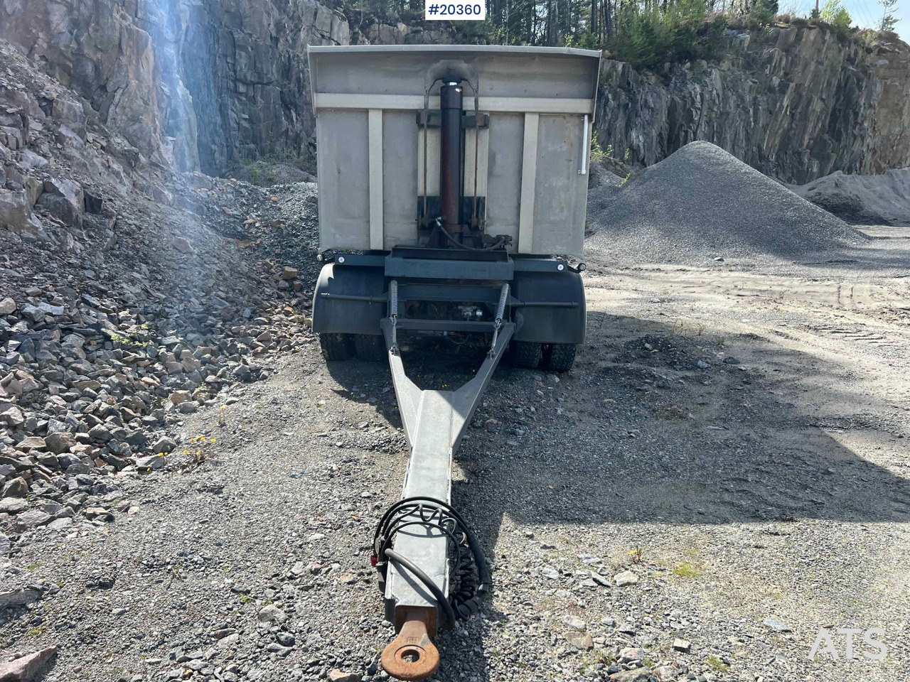 Maur 3 akslet slephenger - Kiper prikolica: slika Maur 3 akslet slephenger - Kiper prikolica Maur 3 akslet slephenger - Kiper prikolica: slika Maur 3 akslet slephenger - Kiper prikolica