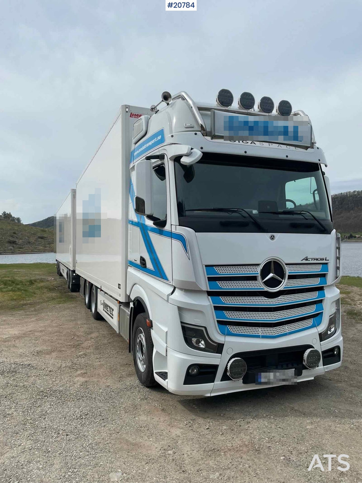 Mercedes Actros - Kamion sandučar: slika Mercedes Actros - Kamion sandučar Mercedes Actros - Kamion sandučar: slika Mercedes Actros - Kamion sandučar