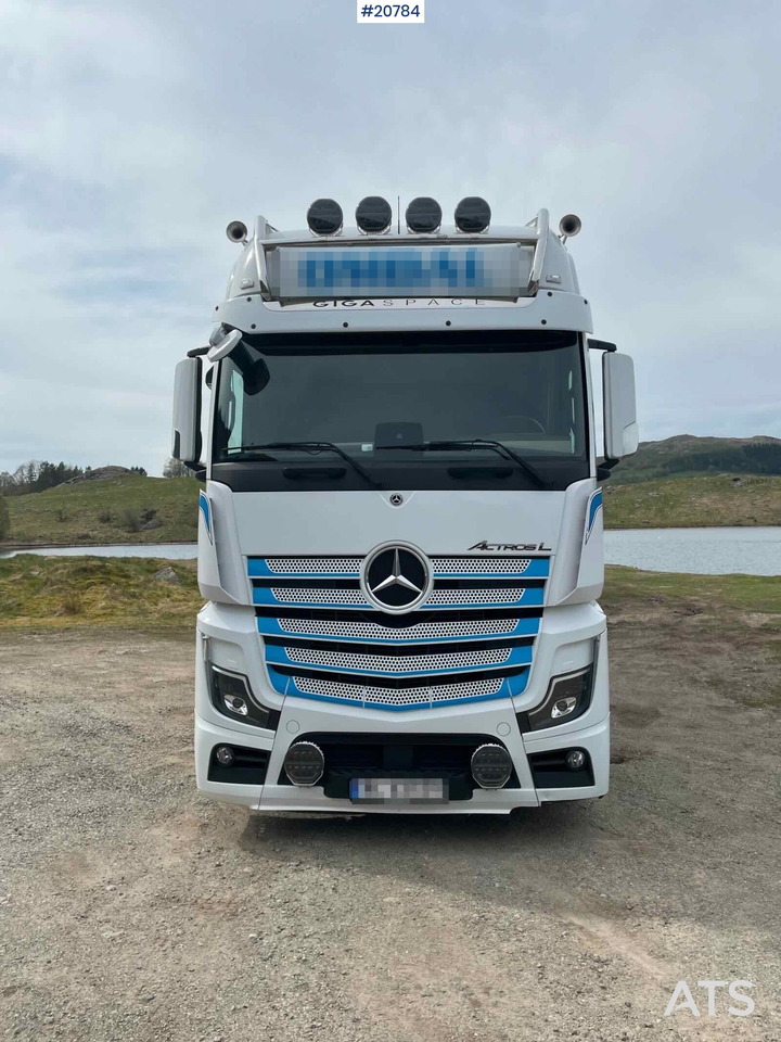 Mercedes Actros - Kamion sandučar: slika Mercedes Actros - Kamion sandučar Mercedes Actros - Kamion sandučar: slika Mercedes Actros - Kamion sandučar