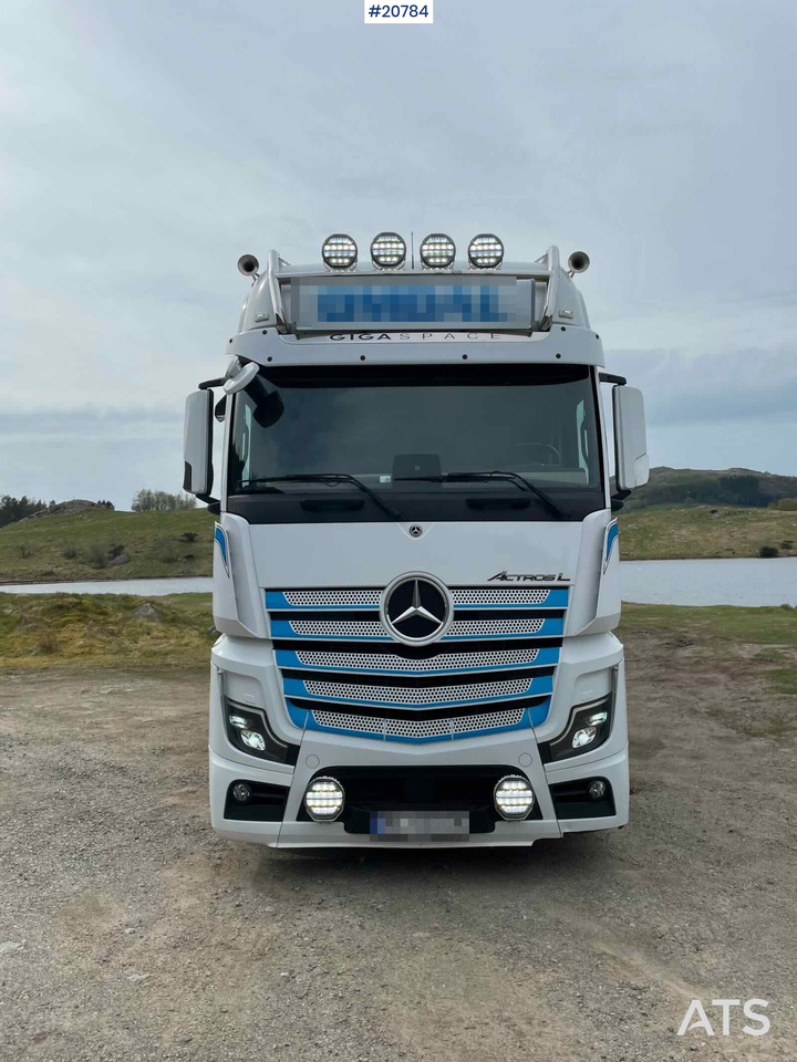 Mercedes Actros - Kamion sandučar: slika Mercedes Actros - Kamion sandučar Mercedes Actros - Kamion sandučar: slika Mercedes Actros - Kamion sandučar