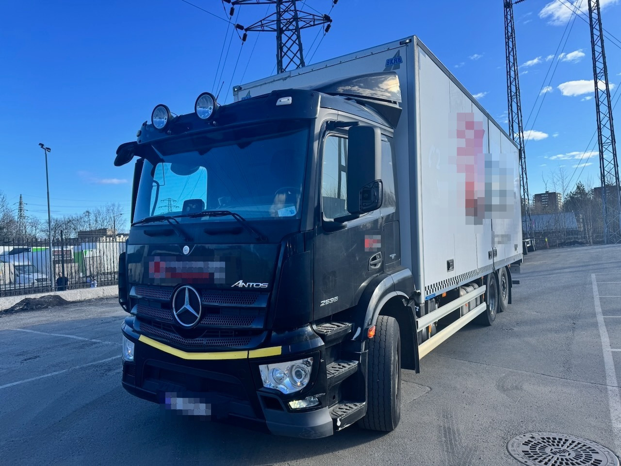 Mercedes Antos - Kamion sandučar: slika Mercedes Antos - Kamion sandučar Mercedes Antos - Kamion sandučar: slika Mercedes Antos - Kamion sandučar