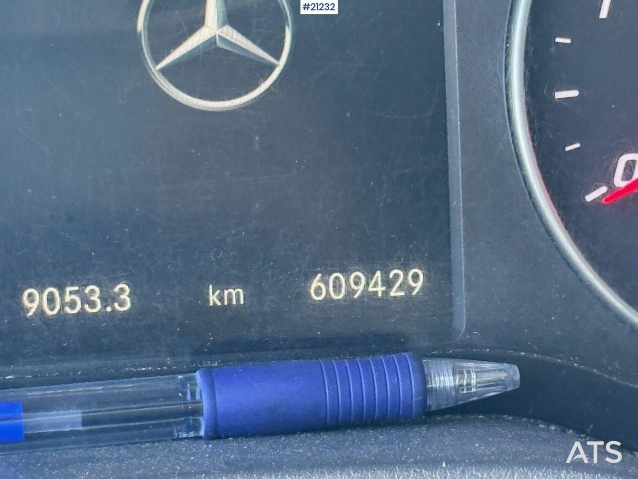 Furgon Mercedes SPRINTER: slika Furgon Mercedes SPRINTER Furgon Mercedes SPRINTER: slika Furgon Mercedes SPRINTER