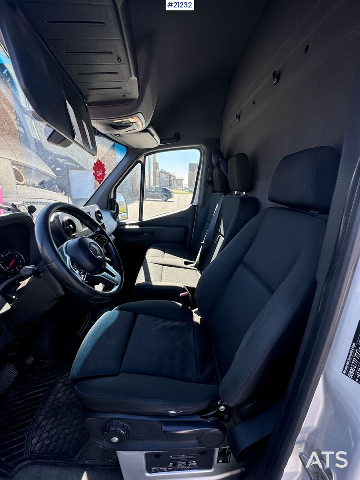 Furgon Mercedes SPRINTER: slika Furgon Mercedes SPRINTER Furgon Mercedes SPRINTER: slika Furgon Mercedes SPRINTER