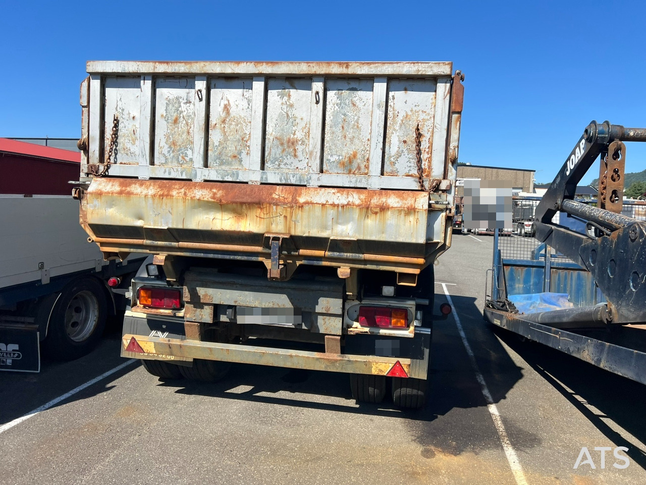 Norslep 2 akslet - Kiper prikolica: slika Norslep 2 akslet - Kiper prikolica Norslep 2 akslet - Kiper prikolica: slika Norslep 2 akslet - Kiper prikolica