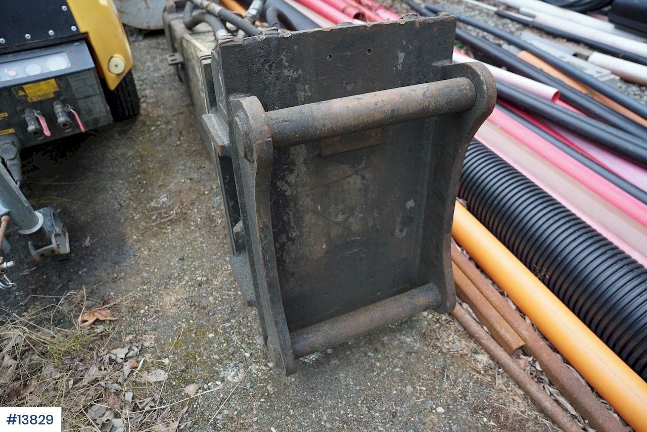 Pigghammer Pigghammer med 70 feste - Hidraulični čekić: slika Pigghammer Pigghammer med 70 feste - Hidraulični čekić Pigghammer Pigghammer med 70 feste - Hidraulični čekić: slika Pigghammer Pigghammer med 70 feste - Hidraulični čekić