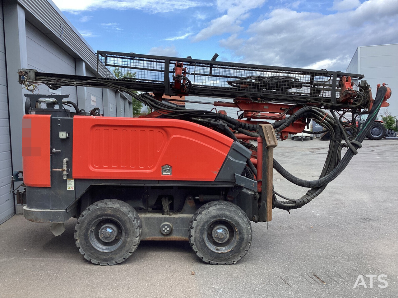 Sandvik Commando DC130RI - Platforma za bušenje: slika Sandvik Commando DC130RI - Platforma za bušenje Sandvik Commando DC130RI - Platforma za bušenje: slika Sandvik Commando DC130RI - Platforma za bušenje