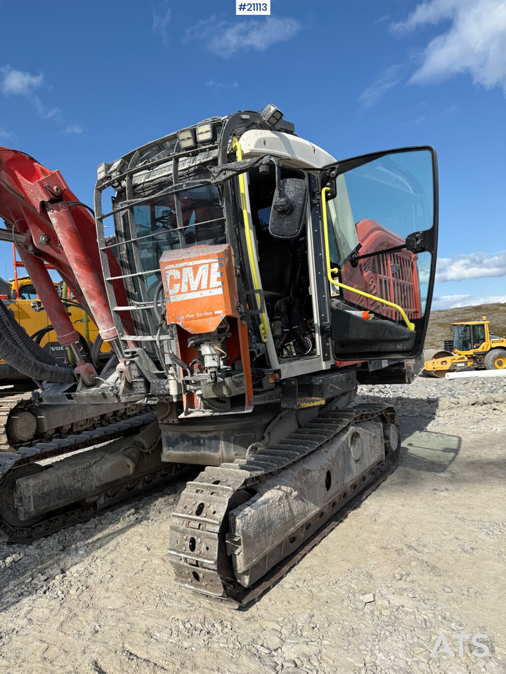 Sandvik DX800i - Platforma za bušenje: slika Sandvik DX800i - Platforma za bušenje Sandvik DX800i - Platforma za bušenje: slika Sandvik DX800i - Platforma za bušenje