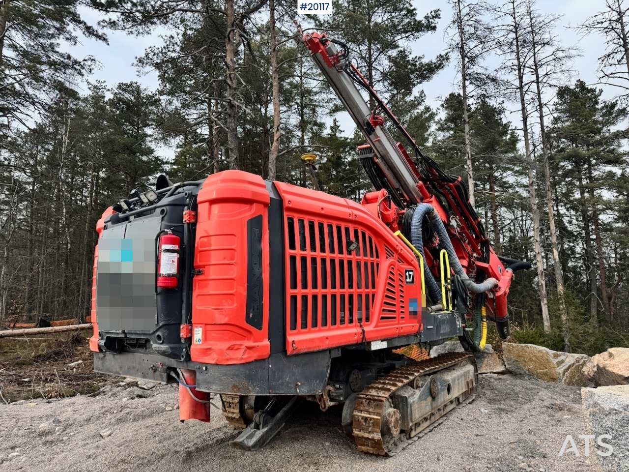 Sandvik DX800i - Platforma za bušenje: slika Sandvik DX800i - Platforma za bušenje Sandvik DX800i - Platforma za bušenje: slika Sandvik DX800i - Platforma za bušenje