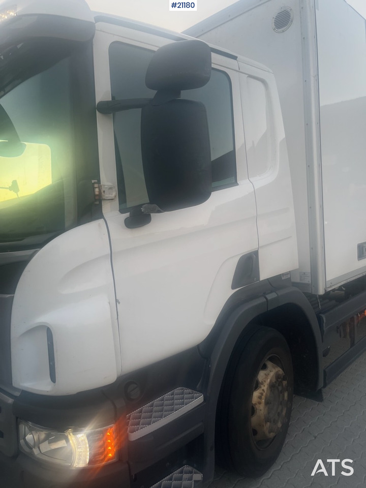 Kamion sandučar Scania P250: slika Kamion sandučar Scania P250