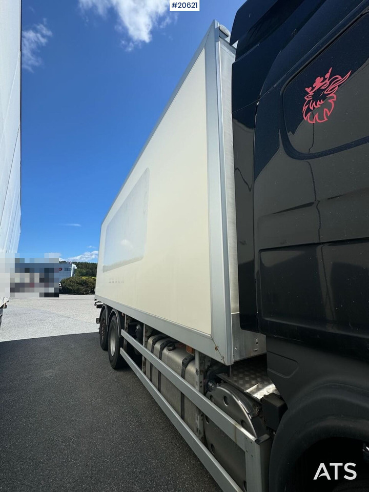 Kamion sandučar Scania R480: slika Kamion sandučar Scania R480