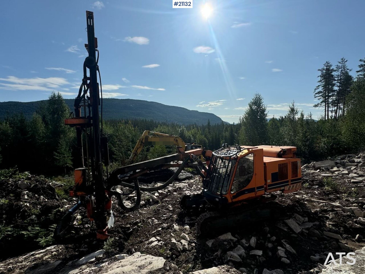 Tamrock Ranger 500-2 - Platforma za bušenje: slika Tamrock Ranger 500-2 - Platforma za bušenje Tamrock Ranger 500-2 - Platforma za bušenje: slika Tamrock Ranger 500-2 - Platforma za bušenje