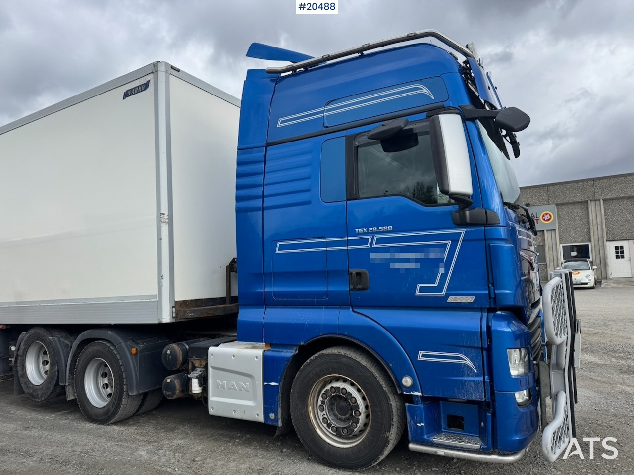 MAN TGX 28.580 - Tegljač: slika MAN TGX 28.580 - Tegljač MAN TGX 28.580 - Tegljač: slika MAN TGX 28.580 - Tegljač