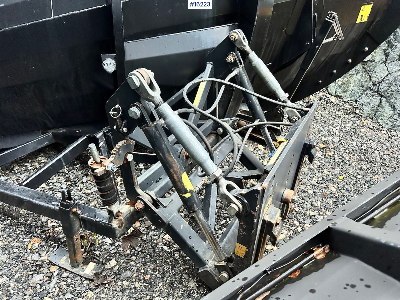 Tellefsdal Diagonal Plog P3300 - Ralica za snijeg: slika Tellefsdal Diagonal Plog P3300 - Ralica za snijeg Tellefsdal Diagonal Plog P3300 - Ralica za snijeg: slika Tellefsdal Diagonal Plog P3300 - Ralica za snijeg