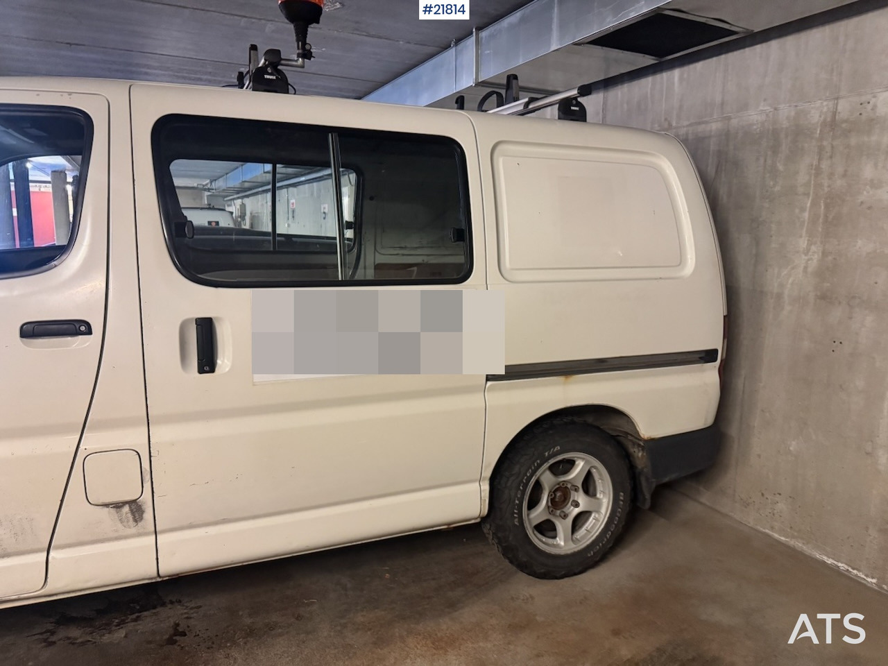 Toyota HIACE - Furgon: slika Toyota HIACE - Furgon Toyota HIACE - Furgon: slika Toyota HIACE - Furgon