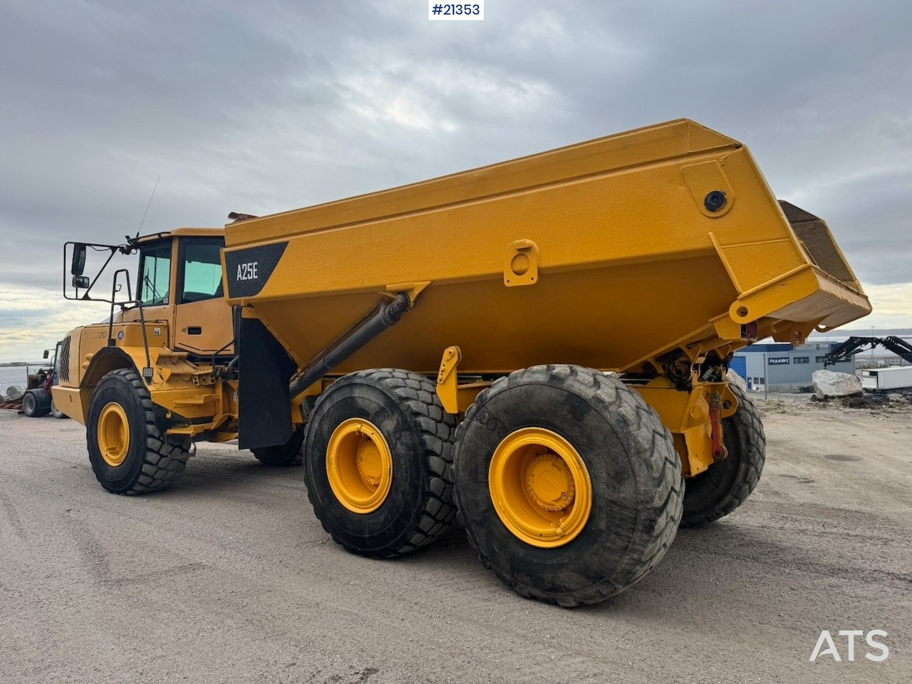 Volvo A25E Dumper - Zglobni istovarivač: slika Volvo A25E Dumper - Zglobni istovarivač Volvo A25E Dumper - Zglobni istovarivač: slika Volvo A25E Dumper - Zglobni istovarivač