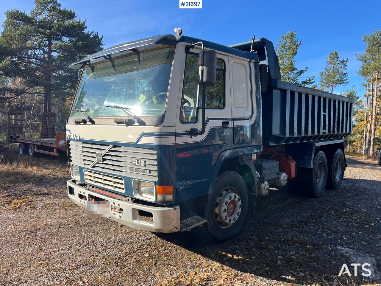Volvo FH12 6x2 Tippbil - Kiper: slika Volvo FH12 6x2 Tippbil - Kiper Volvo FH12 6x2 Tippbil - Kiper: slika Volvo FH12 6x2 Tippbil - Kiper