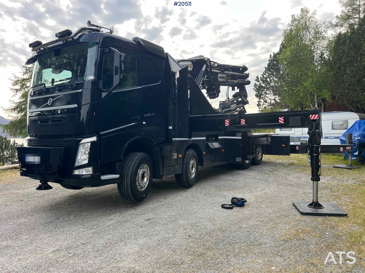 Volvo FH540 - Kamion s kranom: slika Volvo FH540 - Kamion s kranom Volvo FH540 - Kamion s kranom: slika Volvo FH540 - Kamion s kranom