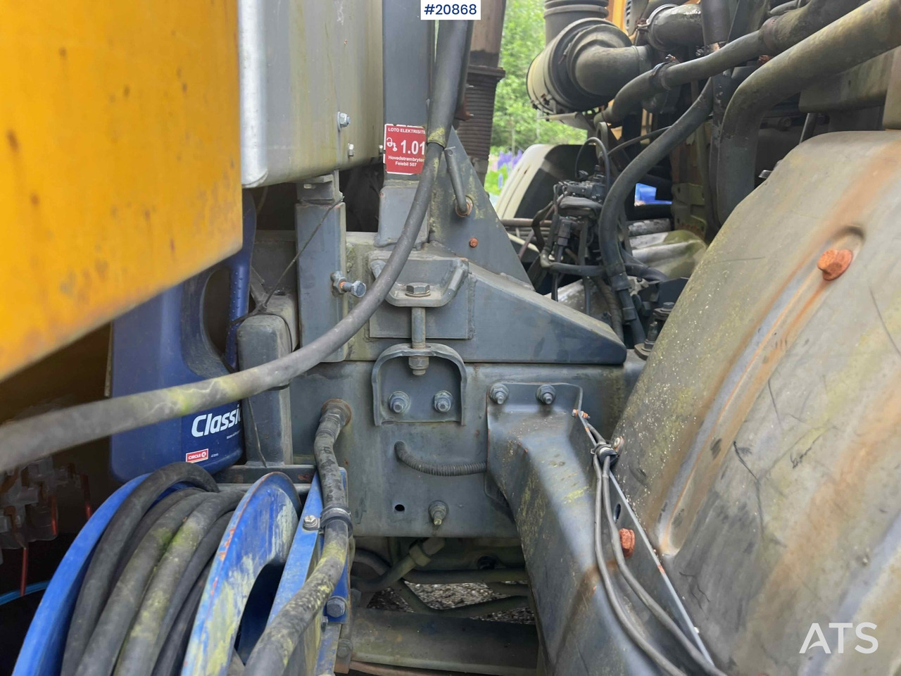 Cestovna čistilica Volvo FL616: slika Cestovna čistilica Volvo FL616