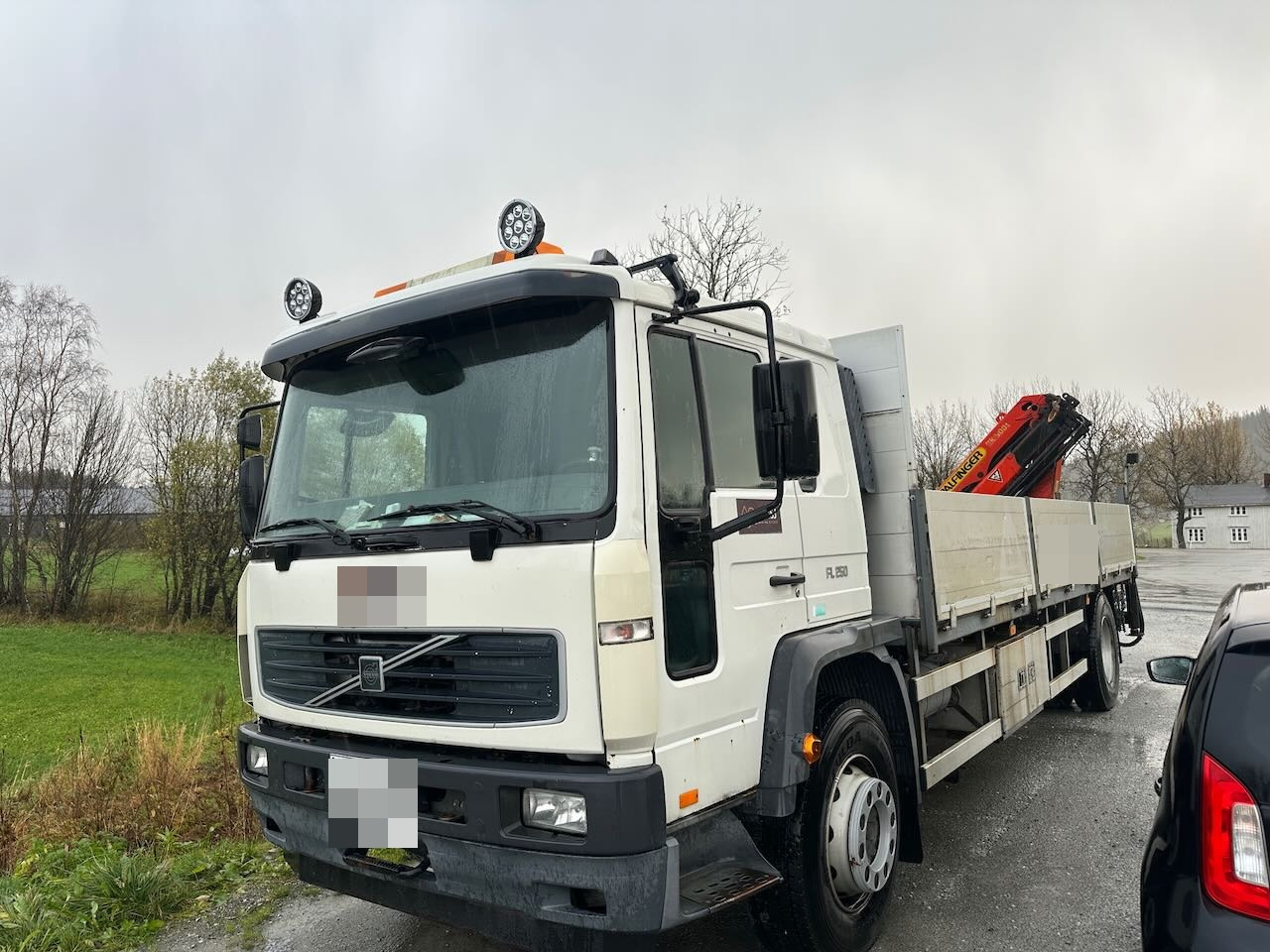 Volvo Volvo - Kamion s kranom: slika Volvo Volvo - Kamion s kranom Volvo Volvo - Kamion s kranom: slika Volvo Volvo - Kamion s kranom