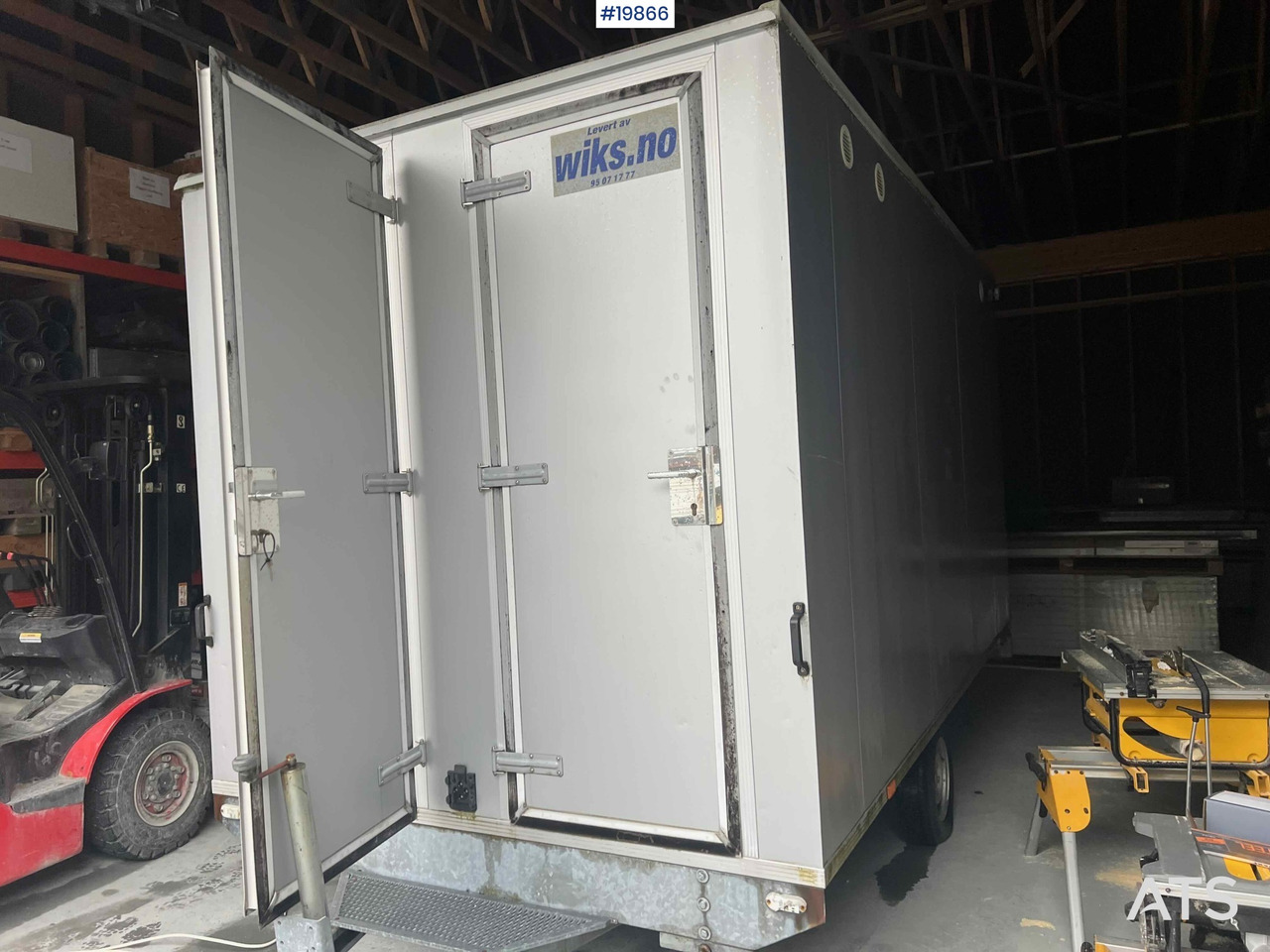 Wiks Mannskapsbrakke - Građevinski kontejner: slika Wiks Mannskapsbrakke - Građevinski kontejner Wiks Mannskapsbrakke - Građevinski kontejner: slika Wiks Mannskapsbrakke - Građevinski kontejner