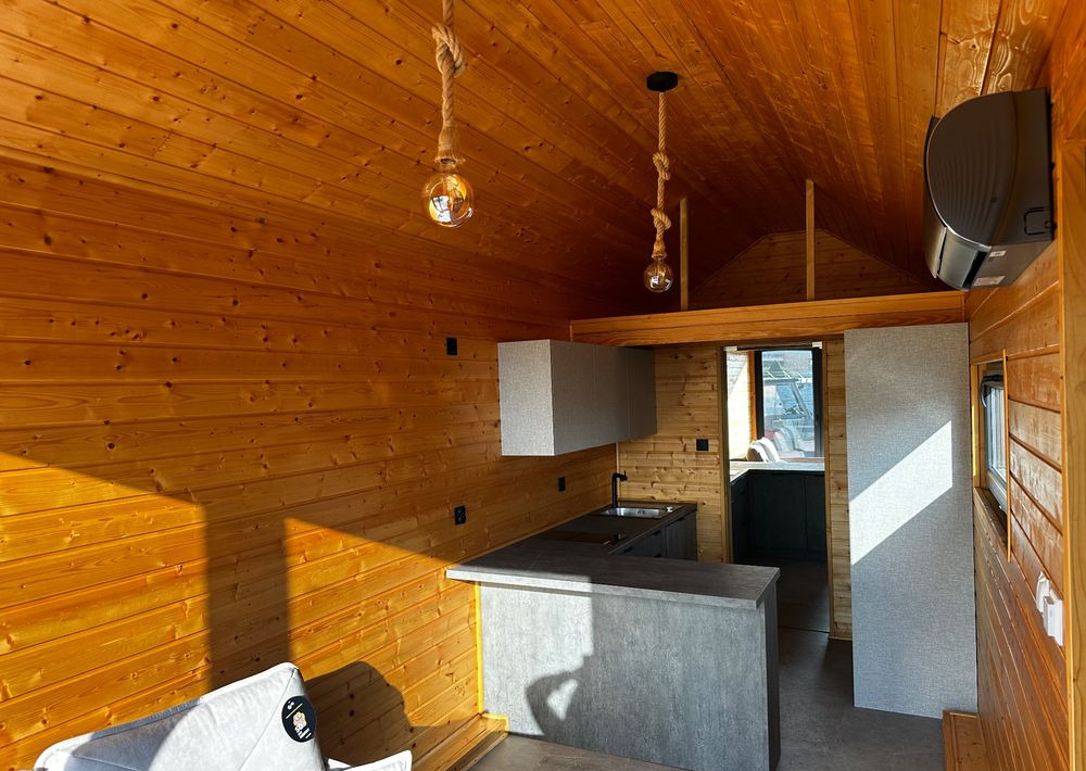 Boro Drewniany DOMEK MOBILNY na przyczepie 7,5m x 2,5m - Kamp prikolica: slika Boro Drewniany DOMEK MOBILNY na przyczepie 7,5m x 2,5m - Kamp prikolica Boro Drewniany DOMEK MOBILNY na przyczepie 7,5m x 2,5m - Kamp prikolica: slika Boro Drewniany DOMEK MOBILNY na przyczepie 7,5m x 2,5m - Kamp prikolica