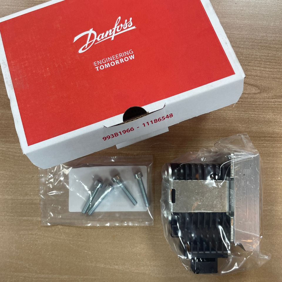 Danfoss Solenoid Valve 157B4735 - Hidraulični ventil za Kamionska dizalica: slika Danfoss Solenoid Valve 157B4735 - Hidraulični ventil za Kamionska dizalica Danfoss Solenoid Valve 157B4735 - Hidraulični ventil za Kamionska dizalica: slika Danfoss Solenoid Valve 157B4735 - Hidraulični ventil za Kamionska dizalica