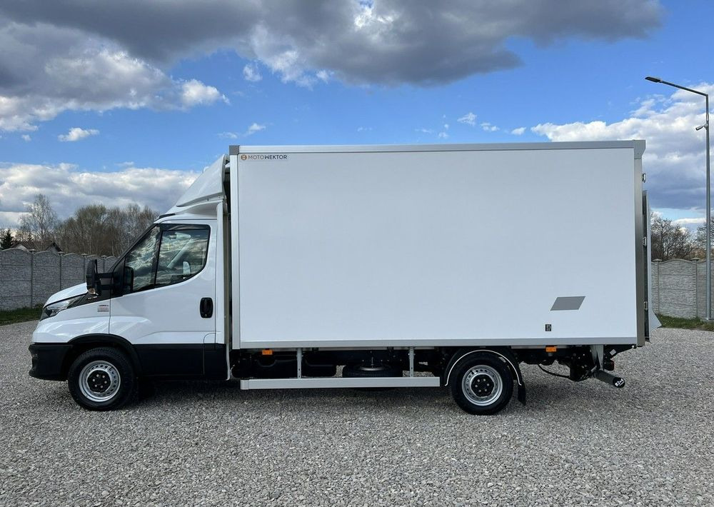 Fiat Ducato - Dostavno vozilo hladnjača: slika Fiat Ducato - Dostavno vozilo hladnjača Fiat Ducato - Dostavno vozilo hladnjača: slika Fiat Ducato - Dostavno vozilo hladnjača