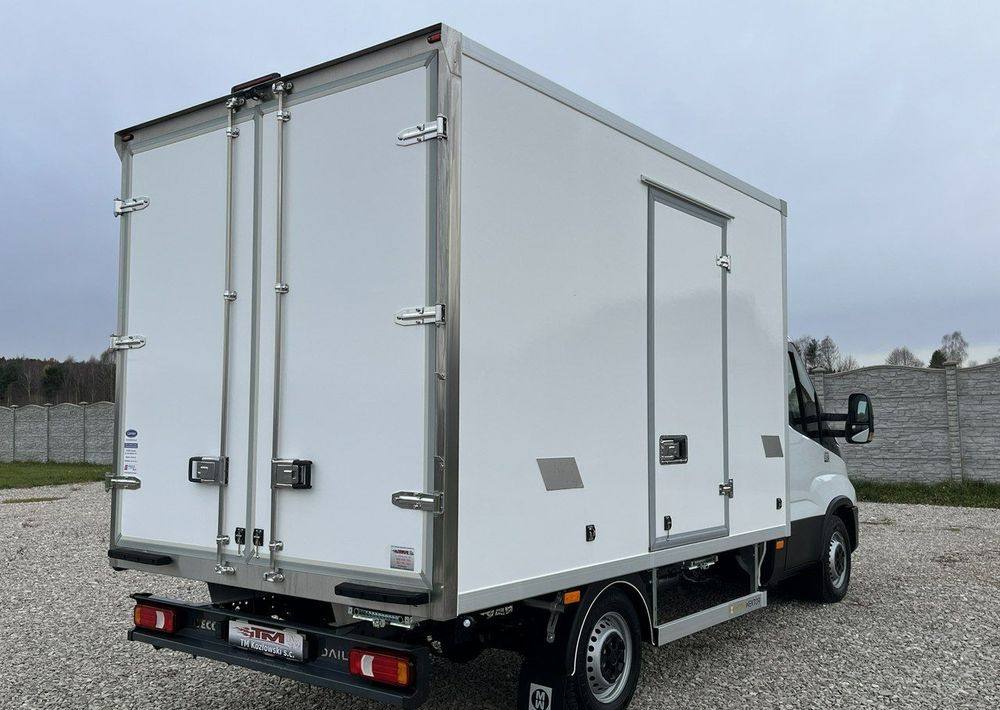 Iveco Daily - Dostavno vozilo hladnjača: slika Iveco Daily - Dostavno vozilo hladnjača Iveco Daily - Dostavno vozilo hladnjača: slika Iveco Daily - Dostavno vozilo hladnjača