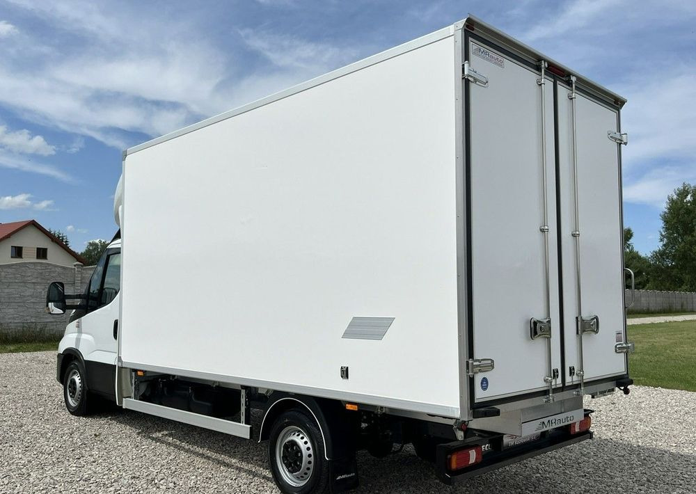 Iveco Daily - Dostavno vozilo hladnjača: slika Iveco Daily - Dostavno vozilo hladnjača Iveco Daily - Dostavno vozilo hladnjača: slika Iveco Daily - Dostavno vozilo hladnjača
