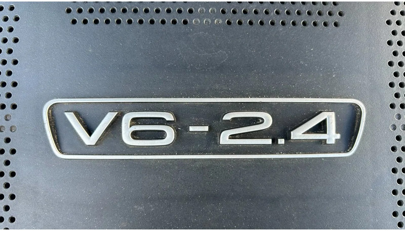 Audi 2.4 Benzine V6 - Automobil: slika Audi 2.4 Benzine V6 - Automobil Audi 2.4 Benzine V6 - Automobil: slika Audi 2.4 Benzine V6 - Automobil