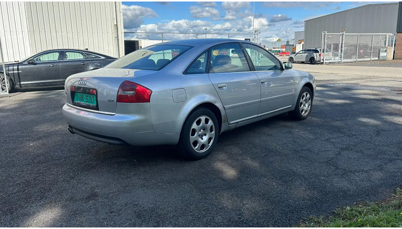 Audi 2.4 Benzine V6 - Automobil: slika Audi 2.4 Benzine V6 - Automobil Audi 2.4 Benzine V6 - Automobil: slika Audi 2.4 Benzine V6 - Automobil