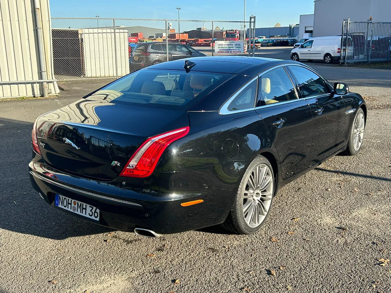 Jaguar XJ 3.0 V6D 275 PK /AUTOM / PANO DAK / VOL LEDER / MERIDAN / EXPORT PRICE - Limuzina: slika Jaguar XJ 3.0 V6D 275 PK /AUTOM / PANO DAK / VOL LEDER / MERIDAN / EXPORT PRICE - Limuzina Jaguar XJ 3.0 V6D 275 PK /AUTOM / PANO DAK / VOL LEDER / MERIDAN / EXPORT PRICE - Limuzina: slika Jaguar XJ 3.0 V6D 275 PK /AUTOM / PANO DAK / VOL LEDER / MERIDAN / EXPORT PRICE - Limuzina