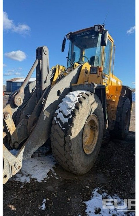 2000 Volvo L120D - Utovarivač na kotačima: slika 2000 Volvo L120D - Utovarivač na kotačima 2000 Volvo L120D - Utovarivač na kotačima: slika 2000 Volvo L120D - Utovarivač na kotačima