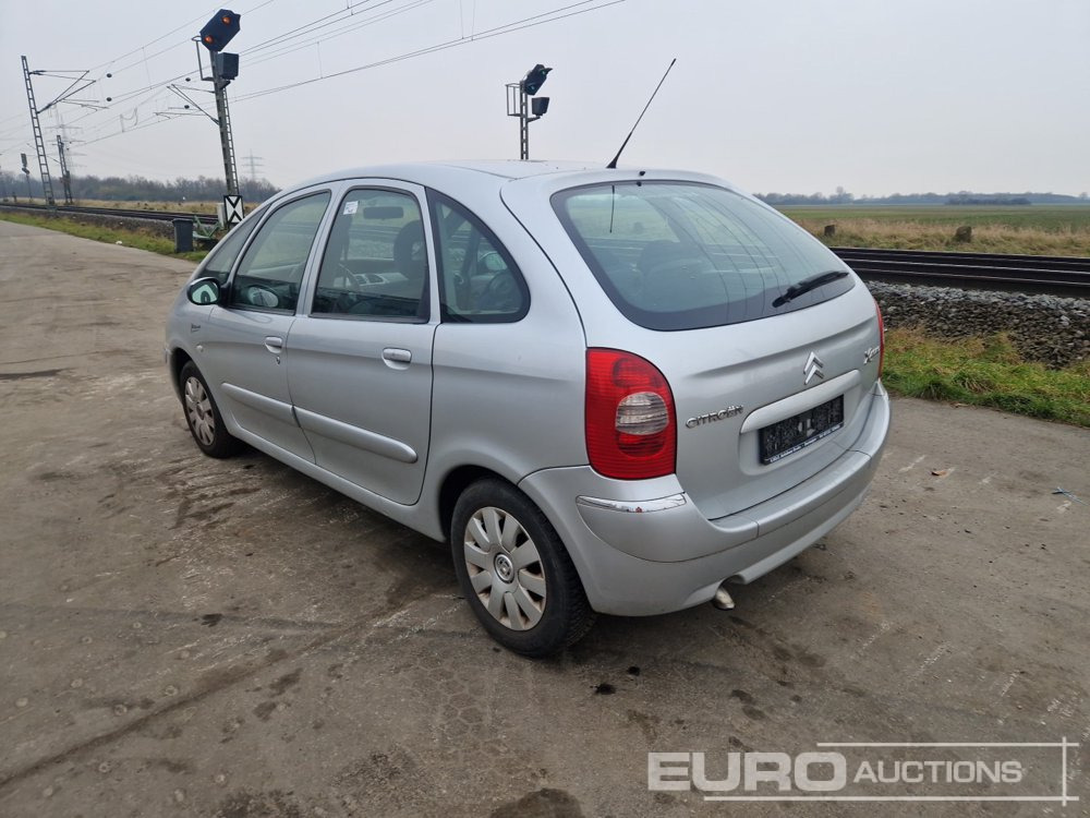 2004 Citroen Xsara Picasso - Automobil: slika 2004 Citroen Xsara Picasso - Automobil 2004 Citroen Xsara Picasso - Automobil: slika 2004 Citroen Xsara Picasso - Automobil