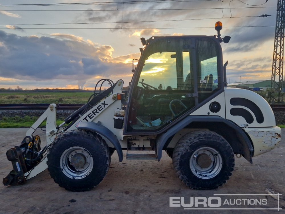 2010 Terex TL80AS - Utovarivač na kotačima: slika 2010 Terex TL80AS - Utovarivač na kotačima 2010 Terex TL80AS - Utovarivač na kotačima: slika 2010 Terex TL80AS - Utovarivač na kotačima