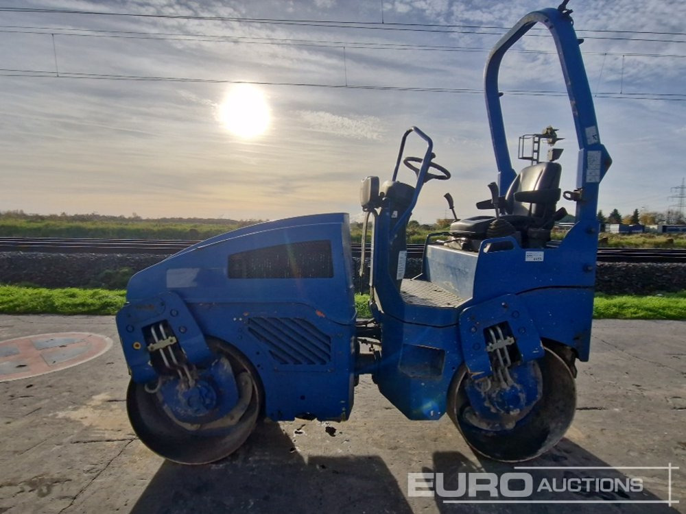 2011 Bomag BW100 AD-4 - Valjak: slika 2011 Bomag BW100 AD-4 - Valjak 2011 Bomag BW100 AD-4 - Valjak: slika 2011 Bomag BW100 AD-4 - Valjak